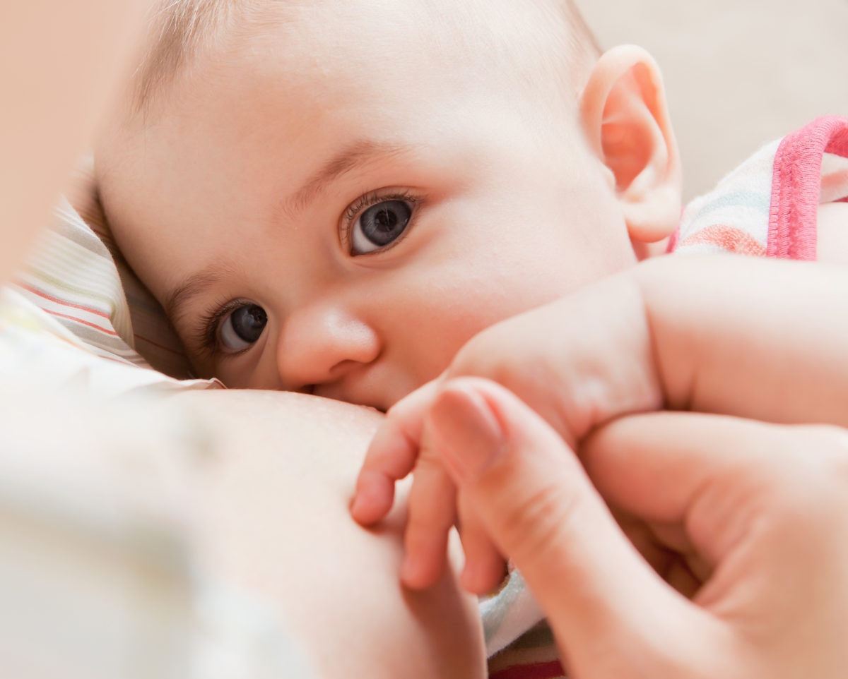 8 Things To Know About Breastfeeding A Tongue-tied Baby